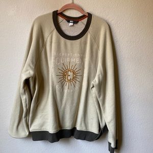 REI SWEATSHIRT